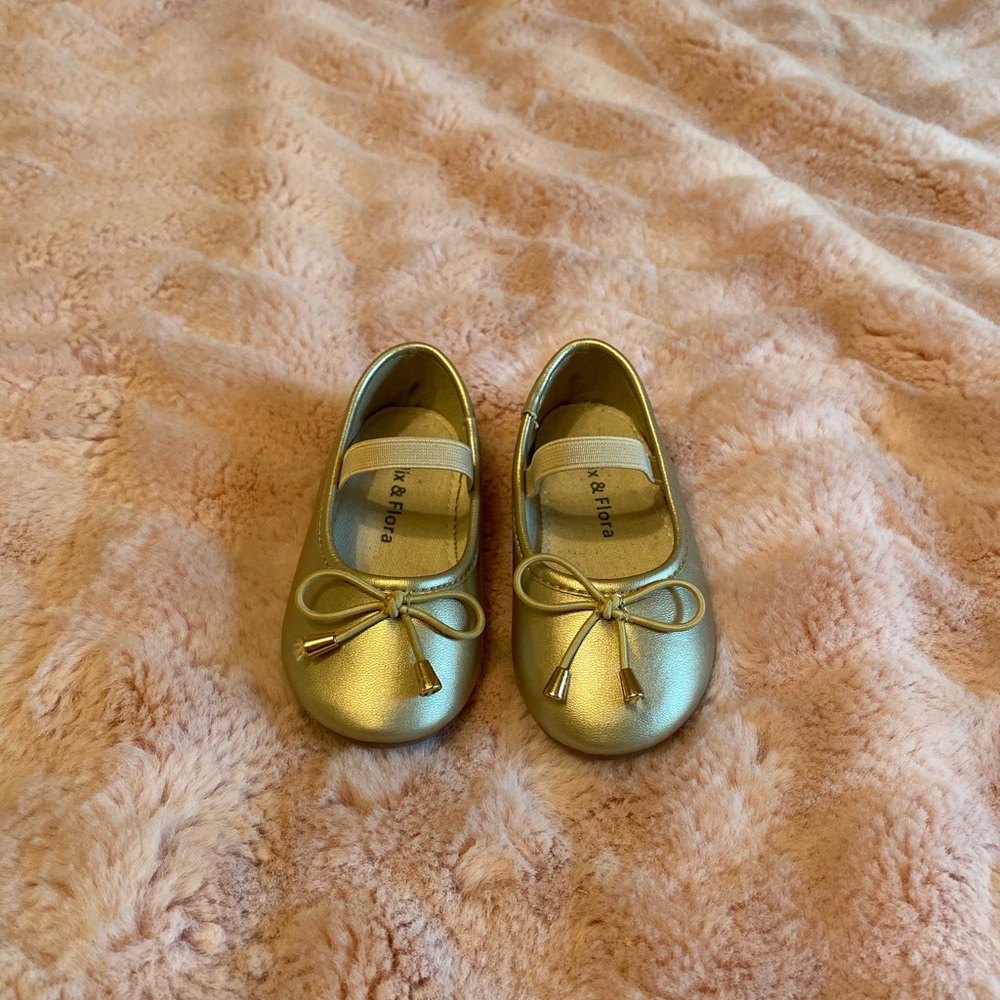 Baby girl light gold ballet flats